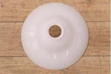 アンティーク照明　昭和中期　柔らかな曲線のフォルムがレトロな雰囲気を醸し出す天井照明(ペンダントライト、吊り下げ照明)(R-048458)