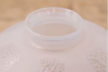 アンティーク照明　昭和初期　摺りガラス地結霜ガラス　お花のような可憐なデザインが魅力の天井照明(ペンダントライト、吊り下げ照明)(R-048461)