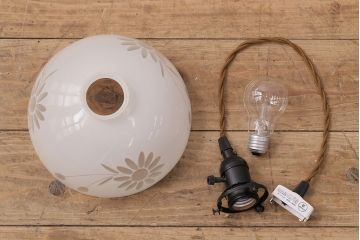 アンティーク照明　昭和レトロ　華やぐ空間を演出してくれる切子電笠照明(天井照明、吊り下げ照明、ペンダントライト)(R-048462)