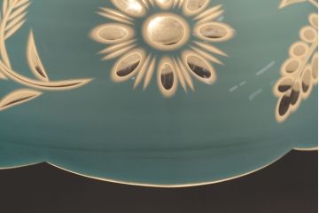 アンティーク照明　青空のようなブルーが空間のアクセントになる切子ガラス電笠照明　レプリカ(被せガラス、天井照明、吊り下げ照明、ペンダントライト)(R-048464)