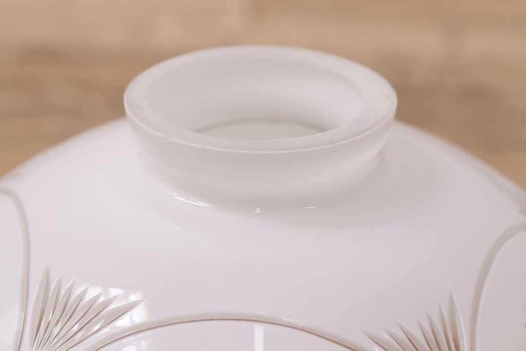 アンティーク照明　端正な美しさが際立つ爽やかな切子ガラス電笠照明　レプリカ(被せガラス、天井照明、吊り下げ照明、ペンダントライト)(R-048465)