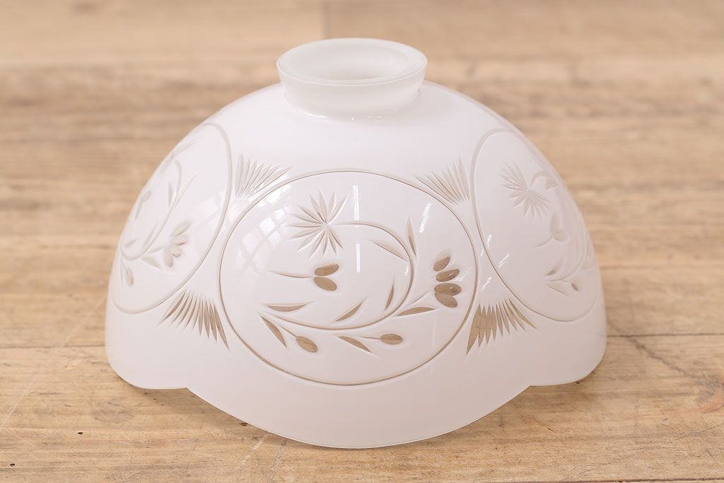 アンティーク照明　端正な美しさが際立つ爽やかな切子ガラス電笠照明　レプリカ(被せガラス、天井照明、吊り下げ照明、ペンダントライト)(R-048465)