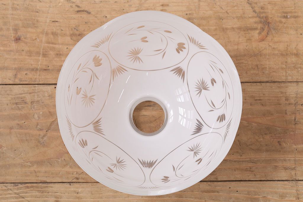 アンティーク照明　端正な美しさが際立つ爽やかな切子ガラス電笠照明　レプリカ(被せガラス、天井照明、吊り下げ照明、ペンダントライト)(R-048466)