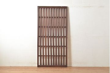 アンティーク建具　明治期　希少　古い木の風合いが魅力的な欅(ケヤキ)材の荒格子戸1枚　(R-048474)