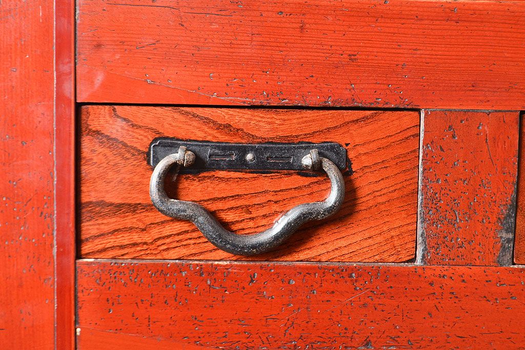 和製アンティーク　希少・美品!赤みがかった色味が上質な雰囲気を醸し出す7尺水屋箪笥(重ね箪笥、収納棚、戸棚)(R-048475)