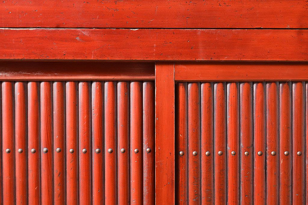 和製アンティーク　希少・美品!赤みがかった色味が上質な雰囲気を醸し出す7尺水屋箪笥(重ね箪笥、収納棚、戸棚)(R-048475)