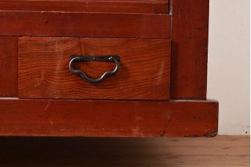 和製アンティーク　希少・美品!赤みがかった色味が上質な雰囲気を醸し出す7尺水屋箪笥(重ね箪笥、収納棚、戸棚)(R-048475)