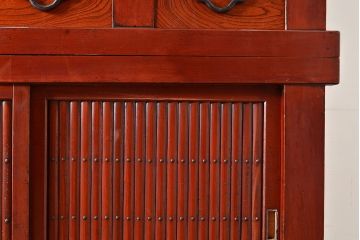 和製アンティーク　希少・美品!赤みがかった色味が上質な雰囲気を醸し出す水屋箪笥サイドボード(7尺水屋箪笥、収納棚、戸棚、サイドキャビネット)(R-048477)