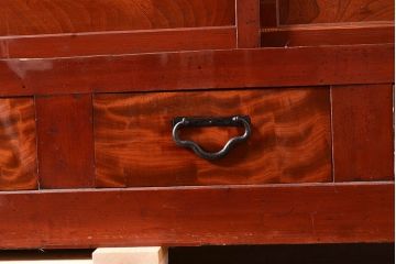 和製アンティーク　希少・美品!赤みがかった色味が上質な雰囲気を醸し出す水屋箪笥サイドボード(7尺水屋箪笥、収納棚、戸棚、サイドキャビネット)(R-048477)