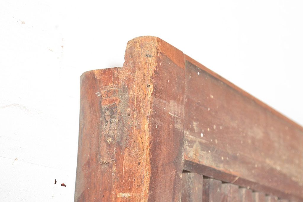 アンティーク建具　枠ヒノキ材・腰板ケヤキ材　経年によって増した味わいが魅力の蔵戸(引き戸、玄関戸)(R-048480)