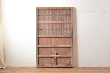 アンティーク建具　枠ヒノキ材・腰板ケヤキ材　経年によって増した味わいが魅力の蔵戸(引き戸、玄関戸)(R-048480)