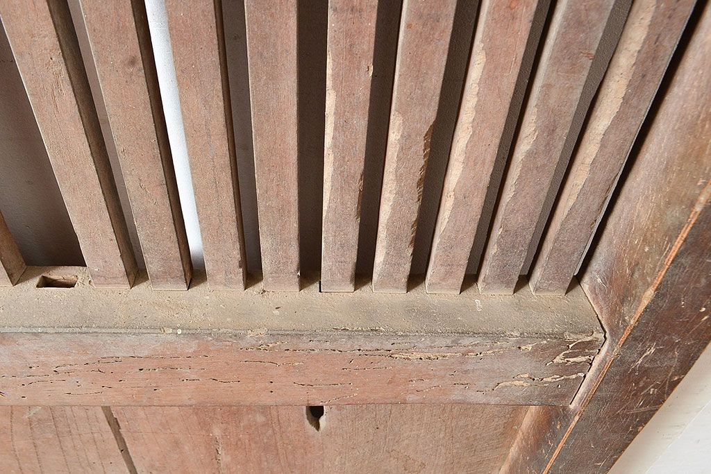 アンティーク建具　枠ヒノキ材・腰板ケヤキ材　経年によって増した味わいが魅力の蔵戸(引き戸、玄関戸)(R-048480)