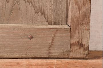 アンティーク建具　総栗材　情緒溢れる空間作りに!味のある風合いが魅力の蔵戸(引き戸、玄関戸)(R-048481)