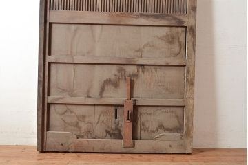 アンティーク建具　総栗材　情緒溢れる空間作りに!味のある風合いが魅力の蔵戸(引き戸、玄関戸)(R-048481)