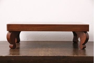 アンティーク雑貨　総ケヤキ材　漆塗り　力強い杢目が目を引く花台(飾り台)(R-048488)