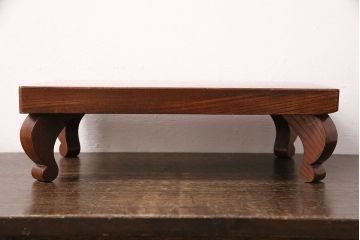 アンティーク雑貨　総ケヤキ材　漆塗り　力強い杢目が目を引く花台(飾り台)(R-048488)