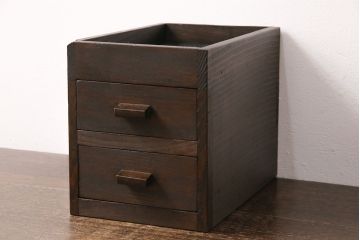 アンティーク家具　杉材　レトロな空間作りに活躍する小引き出し(小物収納)(R-048489)