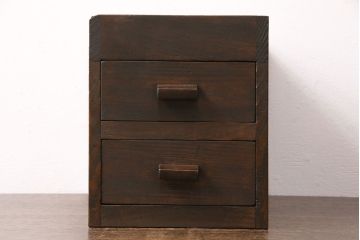 アンティーク家具　杉材　レトロな空間作りに活躍する小引き出し(小物収納)(R-048489)