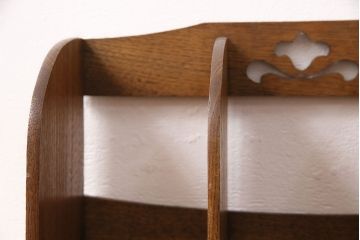 アンティーク雑貨　栓材　味わい深い木色が魅力的なブックスタンド(本立て)(R-048492)