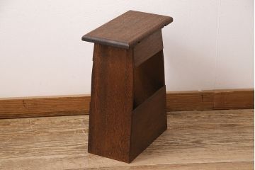 和製アンティーク　ラワン材　懐かしさのある木肌が魅力的な踏み台(スツール、花台)(R-048493)