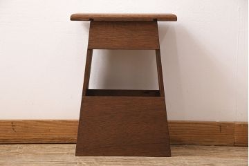 和製アンティーク　ラワン材　懐かしさのある木肌が魅力的な踏み台(スツール、花台)(R-048493)
