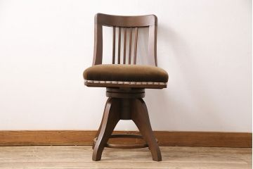 アンティーク家具　樺材　落ち着いた色合いのレトロな回転チェア(ドクターチェア、回転椅子、椅子)(R-048495)