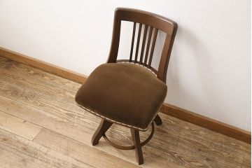 アンティーク家具　樺材　落ち着いた色合いのレトロな回転チェア(ドクターチェア、回転椅子、椅子)(R-048495)