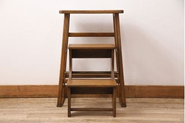 アンティーク家具　収納できる階段が珍しい踏み台(3段、ステップ、飾り棚)(R-048499)