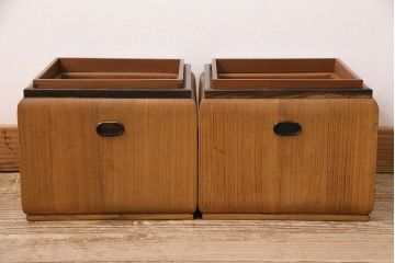 和製アンティーク　指物工芸品　桐材・桑材・黒柿材　高級品!桐の木目が綺麗な角火鉢2つセット(木製火鉢、手あぶり)(R-048500)