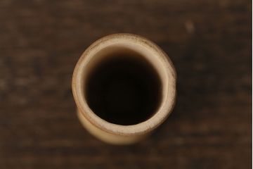 中古　カリモク家具(karimoku)　上質な和の風情漂うカリン材製の煙草盆(たばこ盆、煙草入れ、小物入れ、花梨材)(R-048503)
