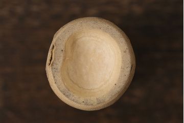 中古　カリモク家具(karimoku)　上質な和の風情漂うカリン材製の煙草盆(たばこ盆、煙草入れ、小物入れ、花梨材)(R-048503)