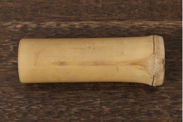 中古　カリモク家具(karimoku)　上質な和の風情漂うカリン材製の煙草盆(たばこ盆、煙草入れ、小物入れ、花梨材)(R-048503)