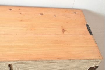 和製アンティーク　前面桐材　衣装盆付き　桐箪笥(着物箪笥、引き出し、和タンス、衣装箪笥)(R-048506)