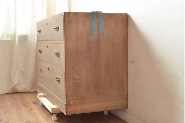 昭和レトロ　総桐材　シンプルな箪笥3段(引き出し、ローチェスト、ローボード、テレビ台、和箪笥、桐箪笥、桐たんす)(R-048513)