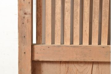 アンティーク建具　ヒノキ材　和の雰囲気を高める、重厚感のある佇まいが魅力の蔵戸(格子戸、引き戸、玄関戸)(R-048517)