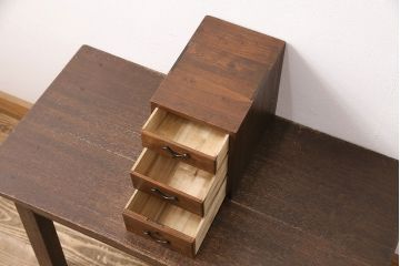 アンティーク家具　桐材　コンパクトなサイズが取り入れやすい小引き出し(小物収納、卓上収納、引き出し、チェスト)(R-048520)
