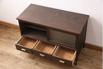 和製アンティーク　天板・脚付きリメイク　昭和レトロな雰囲気が魅力のローボード(テレビボード、収納棚、テレビ台)(R-048522)