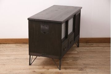 和製アンティーク　天板・脚付きリメイク　渋い風合いが魅力のローボード(テレビ台、テレビボード、収納棚)(R-048523)