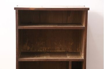 和製アンティーク　前面ケヤキ材　小振りなサイズがお部屋に取り入れやすい関東水屋箪笥(食器棚、キャビネット、収納棚)(R-048527)