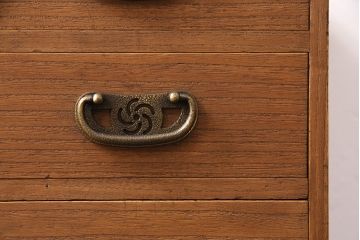 アンティーク家具　桐材　可愛らしい引手と上品な雰囲気が魅力の小引き出し(小物収納、卓上収納、引き出し、チェスト)(R-048533)