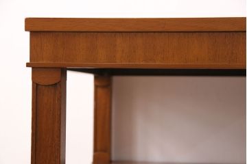 中古　DREXEL HERITAGE(ドレクセルヘリテイジ)　Triune(トライユン)シリーズ　すっきりした佇まいのエンドテーブル(定価約21万円)(サイドテーブル、飾り台)(R-048535)