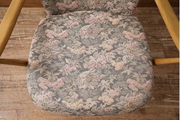 ヴィンテージ家具　ERCOL(アーコール)　エバーグリーン　エレガントな雰囲気漂う1人掛けイージーチェア(ラウンジチェア、アームチェア、椅子、ソファ、ビンテージ)(R-048538)