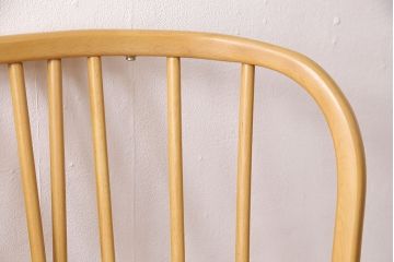 ヴィンテージ家具　ERCOL(アーコール)　エバーグリーン　エレガントな雰囲気漂う1人掛けイージーチェア(ラウンジチェア、アームチェア、椅子、ソファ、ビンテージ)(R-048538)