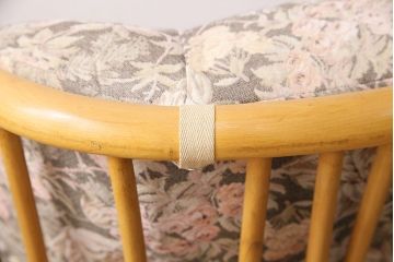ヴィンテージ家具　ERCOL(アーコール)　エバーグリーン　エレガントな雰囲気漂う1人掛けイージーチェア(ラウンジチェア、アームチェア、椅子、ソファ、ビンテージ)(R-048539)