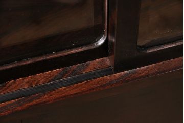 中古　伝統民芸家具　岩谷堂箪笥の上質な和の趣漂うサイドボード(収納棚、戸棚、食器棚、茶棚)(定価約50万円)(R-048547)