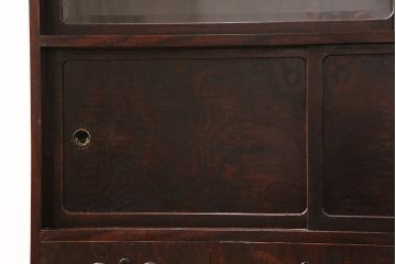 中古　伝統民芸家具　岩谷堂箪笥の上質な和の趣漂うサイドボード(収納棚、戸棚、食器棚、茶棚)(定価約50万円)(R-048547)