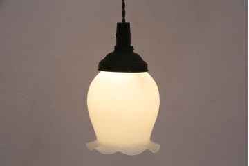 和レトロ　アンティーク照明　フリルシェードが可愛らしいペンダントライト(天井照明、吊り下げ照明、シェード)(R-048550)