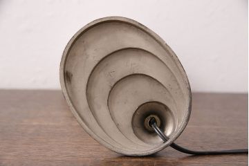 アンティーク照明　昭和レトロ　台座がいいね!使い込まれた質感が味わい深いスタンドライト(卓上照明、デスクスタンド)(R-048551)