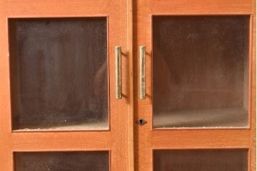 和製アンティーク　水色のペイントがアクセントのレトロな雰囲気を醸しだすブックケース(本箱、本棚、キャビネット、収納棚)(R-048554)