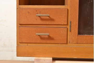 和製アンティーク　水色のペイントがアクセントのレトロな雰囲気を醸しだすブックケース(本箱、本棚、キャビネット、収納棚)(R-048554)